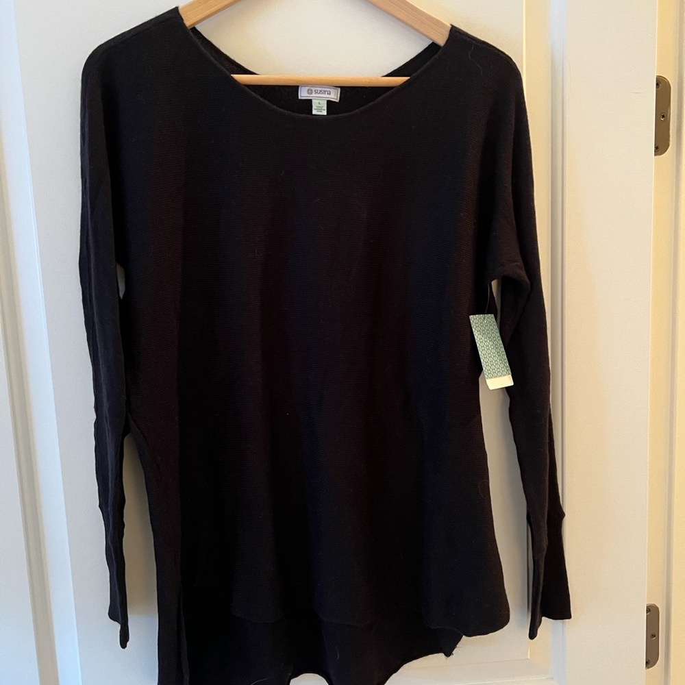 Susina Black Long Sleeve Sweater